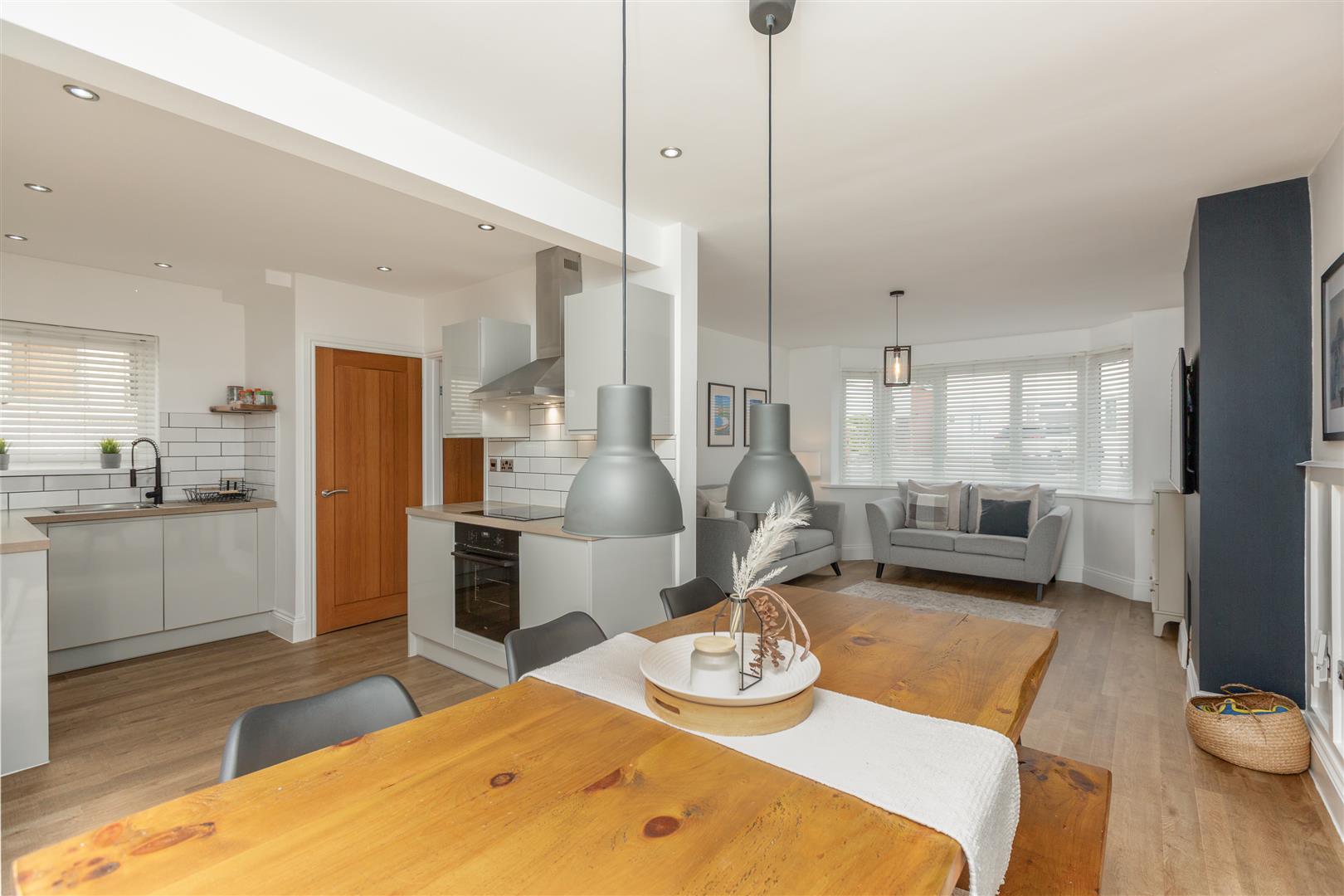 Peniel Road, Treboeth, Swansea, SA5 9DW
